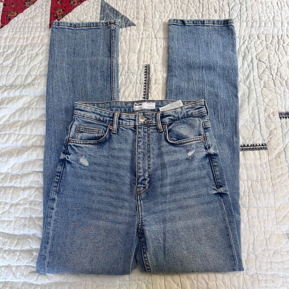 Bershka Straight Slim Jeans High Waist Blue Distressed Denim US 4 MEX 26